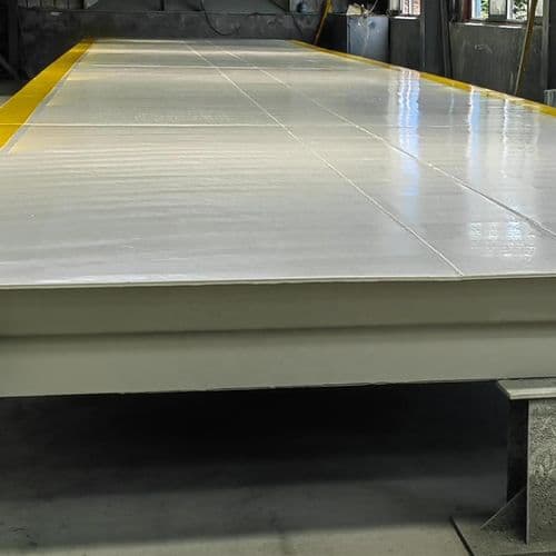 Pit-type weighbridge platform