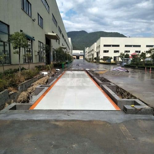 Pit-mounted weighbridge at a factory